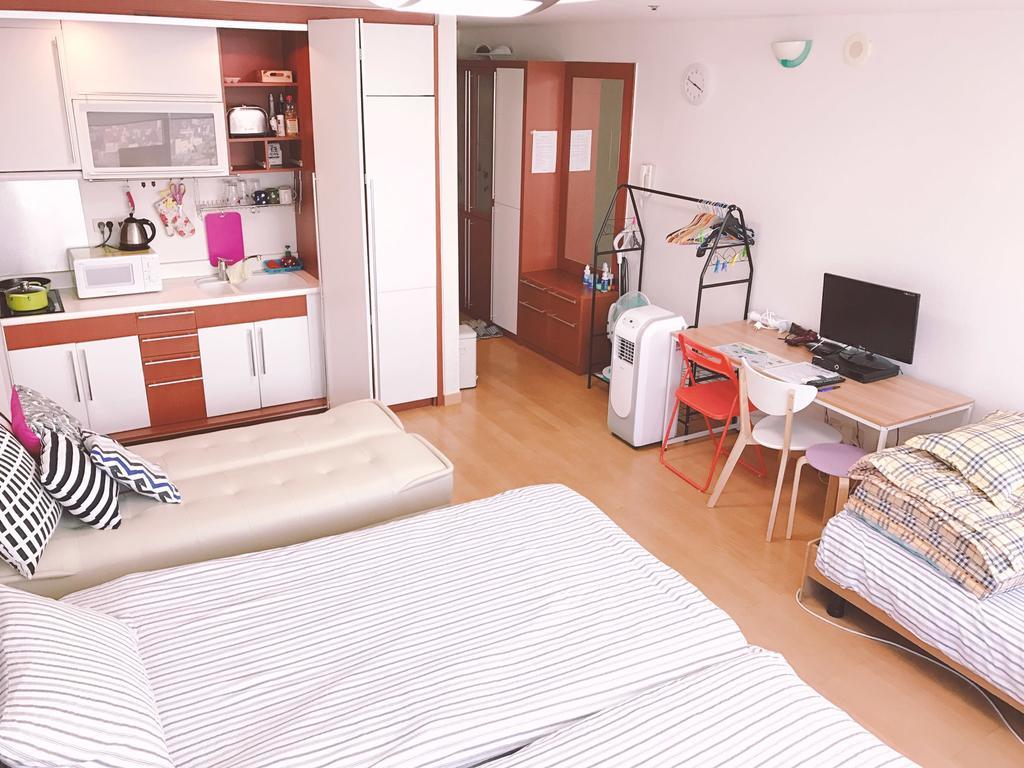 Jyp House *