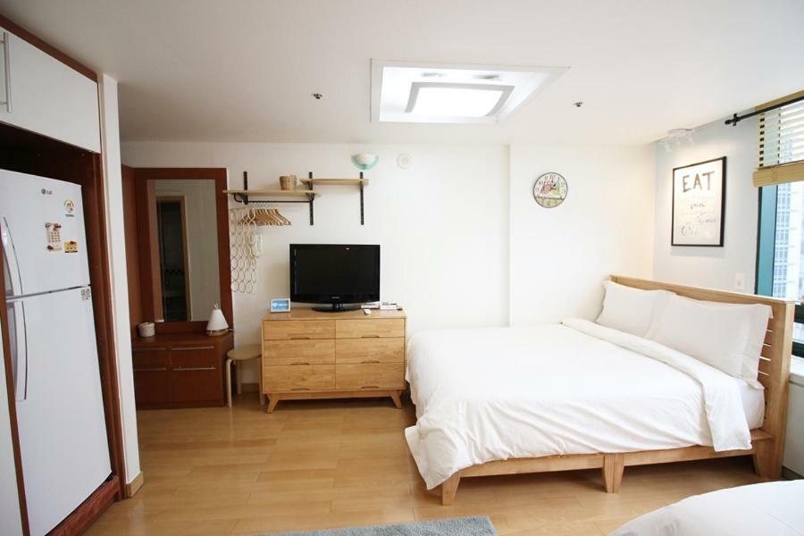 Apartment Jyp House